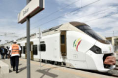 Dakar inaugure son train express