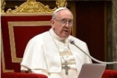 Le pape appelle les jeunes à résister au tribalisme  