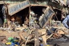 Quatre femmes kamikazes explosent au Cameroun, 35 morts 