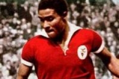 Eusebio da Silva Ferreira, footballeur légendaire est décédé