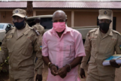 Le héros de "Hotel Rwanda" condamné