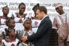 Macron s’engage à restituer le patrimoine africain accaparé par la France 