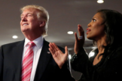 «Chienne», «crapule», lance Trump contre son ex-conseillère