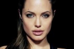 Angelina Jolie: sex-symbol au parcours hors normes