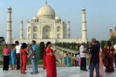 Un Roméo et sa Juliette tentent de se suicider au Taj Mahal